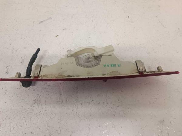 3EME FEU STOP FORD FIESTA 2002-2008 5-PORTE - Vue 2